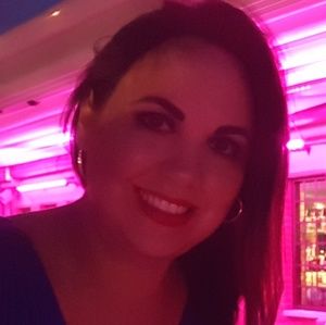 Meet your Posher, Cecilia